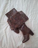Knie laarzen slangen print, Kleding | Dames, Schoenen, Ophalen, Zo goed als nieuw, Hoge laarzen