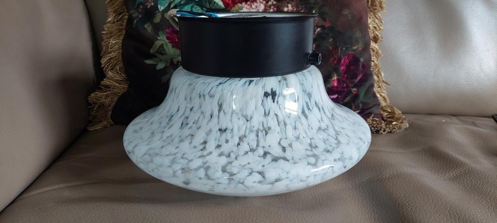 Prachtige oude wit gewolkt glas plafondlamp, Ophalen of Verzenden, Gebruikt, Glas