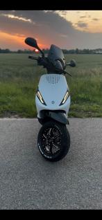 Zip 70cc, Fietsen en Brommers, Scooters | Piaggio, Ophalen, Maximaal 45 km/u, Zo goed als nieuw, 70 cc