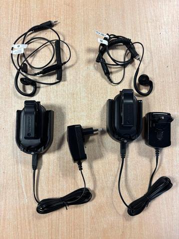 2x Motorola CLP446 Portofoon - Zo goed als nieuw! beschikbaar voor biedingen