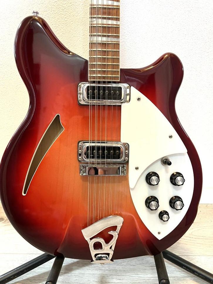 Rickenbacker 360/12 FG 12 string gitaar, Muziek en Instrumenten, Snaarinstrumenten | Gitaren | Elektrisch, Zo goed als nieuw, Semi-solid body