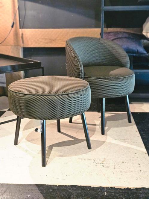 Chair & hocker nu voor € 275,-, Tuin en Terras, Tuinsets en Loungesets, Zo goed als nieuw, Hocker, Ophalen