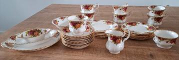 Old Country Roses collectie van Royal Albert beschikbaar voor biedingen