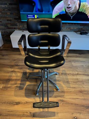 Figaro luxe design kappersstoel beschikbaar voor biedingen