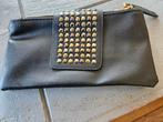 Nieuwe zwarte clutch met studs, Ophalen of Verzenden, Nieuw, Zwart, Avondtasje