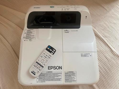Epson EB-695Wi Ultra Short Throw Beamer, Audio, Tv en Foto, Beamers, Zo goed als nieuw, Ophalen of Verzenden