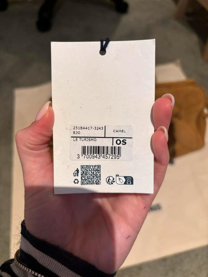 JACQUEMUS Le Turismo Tas - Prachtig!, Sieraden, Tassen en Uiterlijk, Tassen | Damestassen, Zo goed als nieuw, Handtas, Bruin, Ophalen of Verzenden