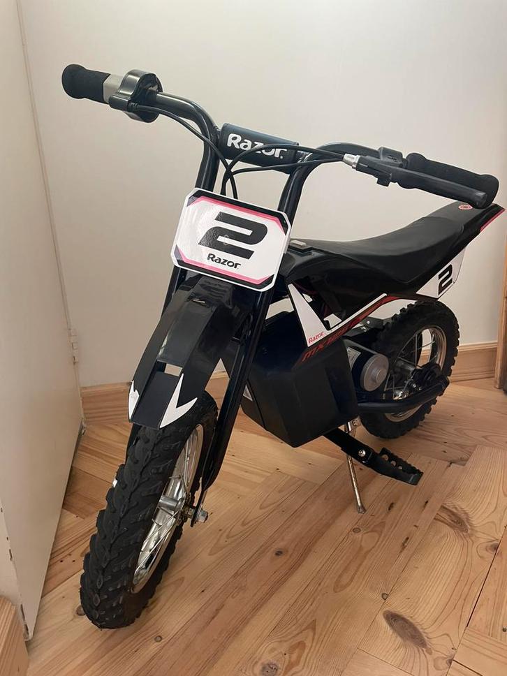 Razor elektrische brommer + 2 extra accu’s, Kinderen en Baby's, Speelgoed | Buiten | Voertuigen en Loopfietsen, Overige typen