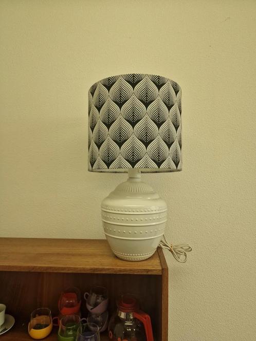 Super gave vintage zwart witte tafellamp, Huis en Inrichting, Lampen | Tafellampen, Zo goed als nieuw, Minder dan 50 cm, Ophalen of Verzenden