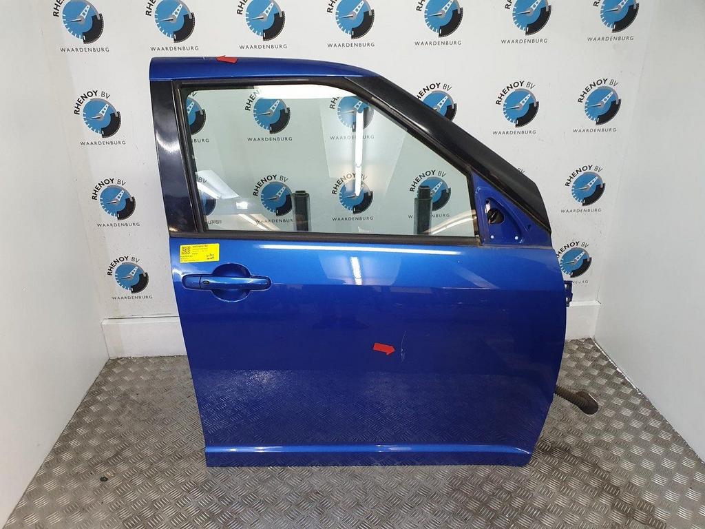 SUZUKI SWIFT 1.5 16V Exclusive PORTIER RV 2005, Gebruikt, Deur, Ophalen of Verzenden, Stiba lid