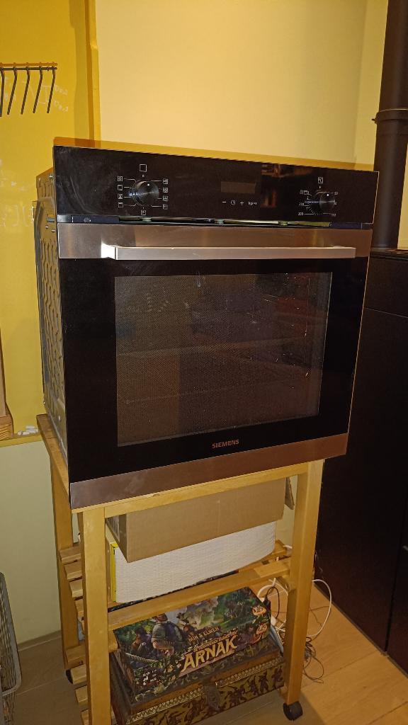 Siemens inbouw oven - gratis, Witgoed en Apparatuur, Ovens, Gebruikt, Inbouw, Oven met grill, 45 tot 60 cm, 45 tot 60 cm, Hete lucht