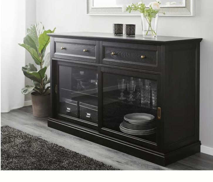 MALSJÖ vitrinekast van IKEA in uitstekende staat, Huis en Inrichting, Kasten | Vitrinekasten, Zo goed als nieuw, Minder dan 100 cm