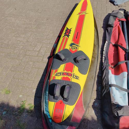 Windsurf set compleet, Watersport en Boten, Windsurfen, Gebruikt, Complete set, 250 tot 300 cm, Met vin(nen), Met draagtas, 5 tot 7 m²