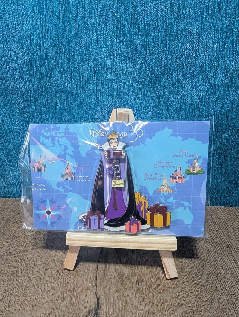 Disney The Queen Pin - Limited Edition 425, Ophalen of Verzenden, Sneeuwwitje of Doornroosje, Nieuw, Overige typen