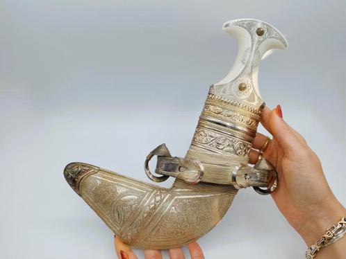 Zilveren Khanjar Oman Dolk (was van Dries van Agt)., Antiek en Kunst, Antiek | Goud en Zilver, Zilver, Verzenden