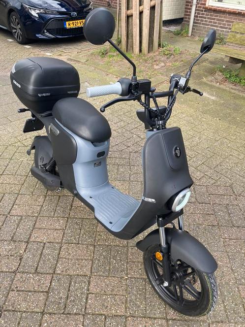 Segway B110S elektrische scooter., Fietsen en Brommers, Snorfietsen en Snorscooters, Zo goed als nieuw, Overige merken, Elektrisch