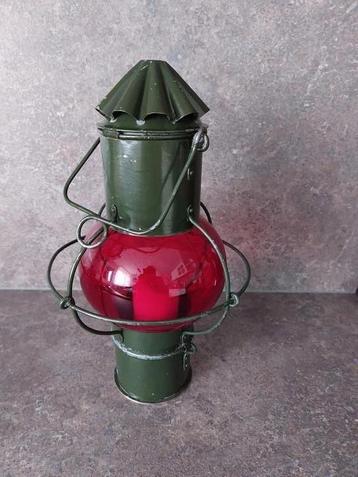 Oude stormlamp. ( glas kapot ) beschikbaar voor biedingen