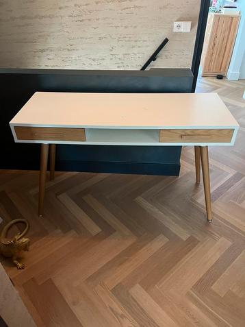Bureau 120x45x75cm goede staat beschikbaar voor biedingen