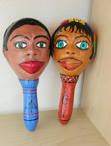 Decoratieve Cubaanse samba-ballen  beschikbaar voor biedingen