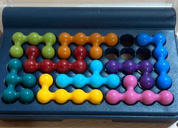 Gezocht: IQ fit puzzelstukje blauw beschikbaar voor biedingen