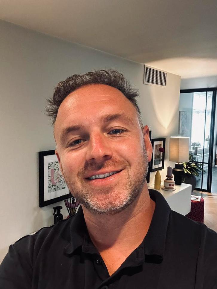 Masseur - Massage - Ontspanningsmassage - Sportmassage, Diensten en Vakmensen, Welzijn | Masseurs en Massagesalons, Bedrijfsmassage