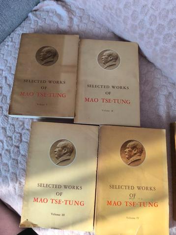 Selected works of Mao Tse- Tung beschikbaar voor biedingen