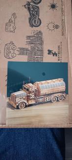 HOUTEN BOUWPAKKET VRACHTWAGEN, Hobby en Vrije tijd, Modelauto's | Overige schalen, Ophalen of Verzenden, Nieuw, Bus of Vrachtwagen