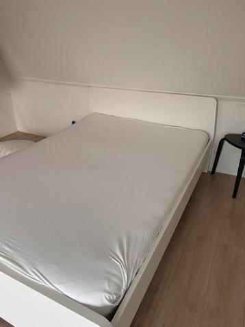 Bedframe inclusief matras - 140x200