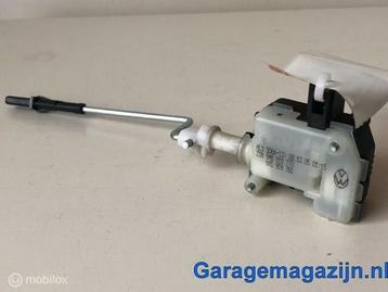 Tankklepvergrendelingsmotor hella 5M0810773 VW Golf Plus beschikbaar voor biedingen
