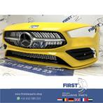 W118 C118 X118 AMG VOORBUMPER GEEL COMPLEET + DIAMOND GRIL O, Gebruikt, Voor, Mercedes-Benz, Ophalen of Verzenden