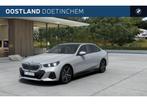 BMW 5 Serie 520i M Sport Automaat / Panoramadak / Trekhaak /, Automaat, 1998 cc, Achterwielaandrijving, Zwart