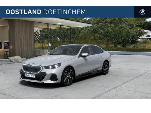 BMW 5 Serie 520i M Sport Automaat / Panoramadak / Trekhaak /, Auto's, BMW, Bedrijf, Te koop, 5-Serie, Airconditioning, Alarm, Bochtverlichting