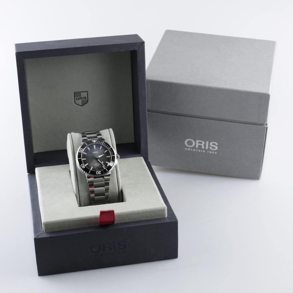 Oris Aquis Date Calibre 400 01 400 7769 4154-07 8 22 09PEB, Flex Ltd., Zo goed als nieuw, https://flex.com/contact-us, Nobelstraat 10, 5807 GA Oostrum LB, Limburg, Nederland