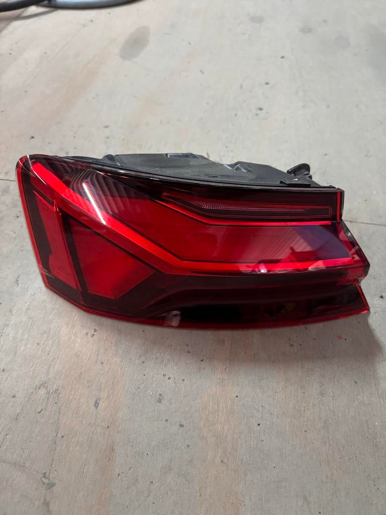 Audi A4 B9 Achterlicht Links (Origineel), Ophalen of Verzenden, Gebruikt, Audi