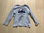 leuke grijze sweater met race auto maat 128, Kinderen en Baby's, Kinderkleding | Maat 128, Ophalen of Verzenden, Zo goed als nieuw