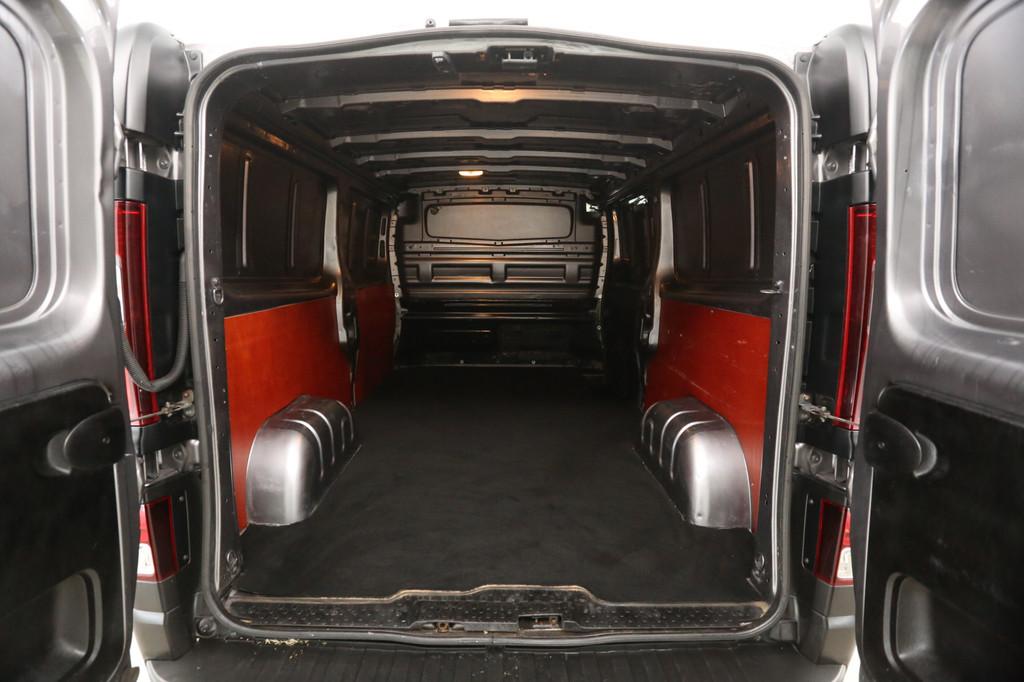 Renault Trafic 1.6 dCi T29 L2H1 | Airco | Cruise | Navi | Tr, Auto's, Bestelauto's, Voorwielaandrijving, Euro 6, 4 cilinders, 2000 kg