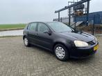 Volkswagen Golf 1.6 5D 2005 Zwart NW APK, Auto's, Volkswagen, Voorwielaandrijving, 4 cilinders, 620 kg, Zwart