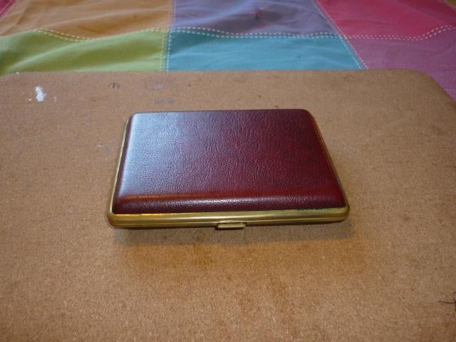 Mooie sigarettenkoker in zeer goede staat, Ophalen of Verzenden, Zo goed als nieuw, Tabaksdoos of Verpakking