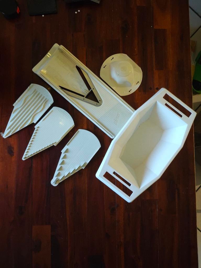 Mandoline snijder met diverse opzetstukken, Gebruikt, Kunststof, Ophalen of Verzenden, Snijmachine