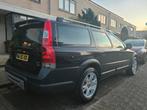Volvo XC70 2.5T AWD Summum |Dealer Onderhouden! | Trekhaak |, Automaat, 1800 kg, Beige, XC70