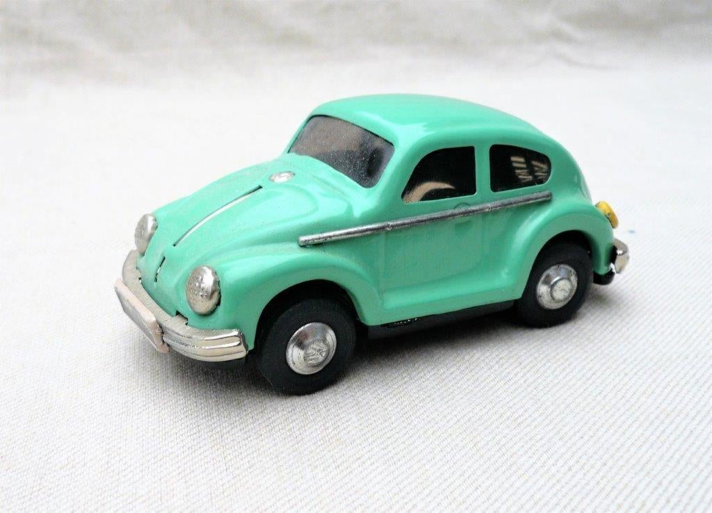 MF 146 China VW Volkswagen Kever1303 mintgroen. blik 1/38., Antiek en Kunst, Antiek | Speelgoed, Ophalen of Verzenden