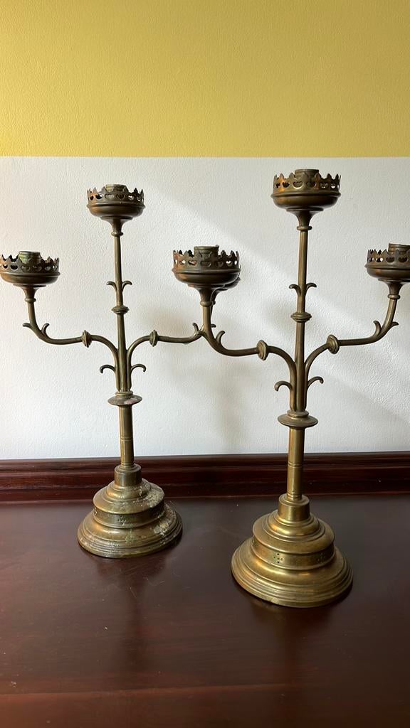 neogotische koperen kandelaars, Antiek en Kunst, Ophalen, Koper of Brons