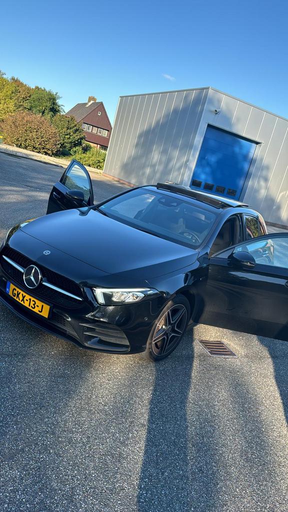 Mercedes-Benz A-Klasse A 250 e 218pk 8G-DCT 2020 Zwart, Auto's, 160 pk, Zwart, Plug-in hybride, 1600 kg