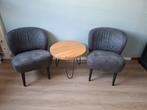 Leuke set. 2 stoelen en tafeltje., Huis en Inrichting, Ophalen, Zo goed als nieuw, Twee