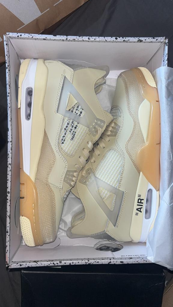 Jordan 4 Off-White sneakers nieuw in doos, Ophalen of Verzenden, Nieuw, Overige kleuren, Sneakers of Gympen