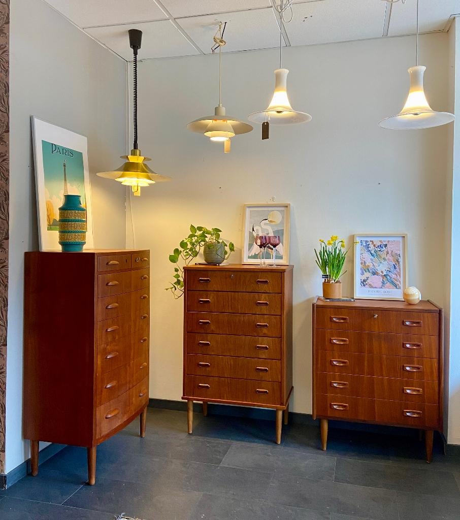 Vintage/Mid-Century dressoirs, ladekasten, wandsystemen, Ophalen, Gebruikt, 100 tot 150 cm, Teakhout