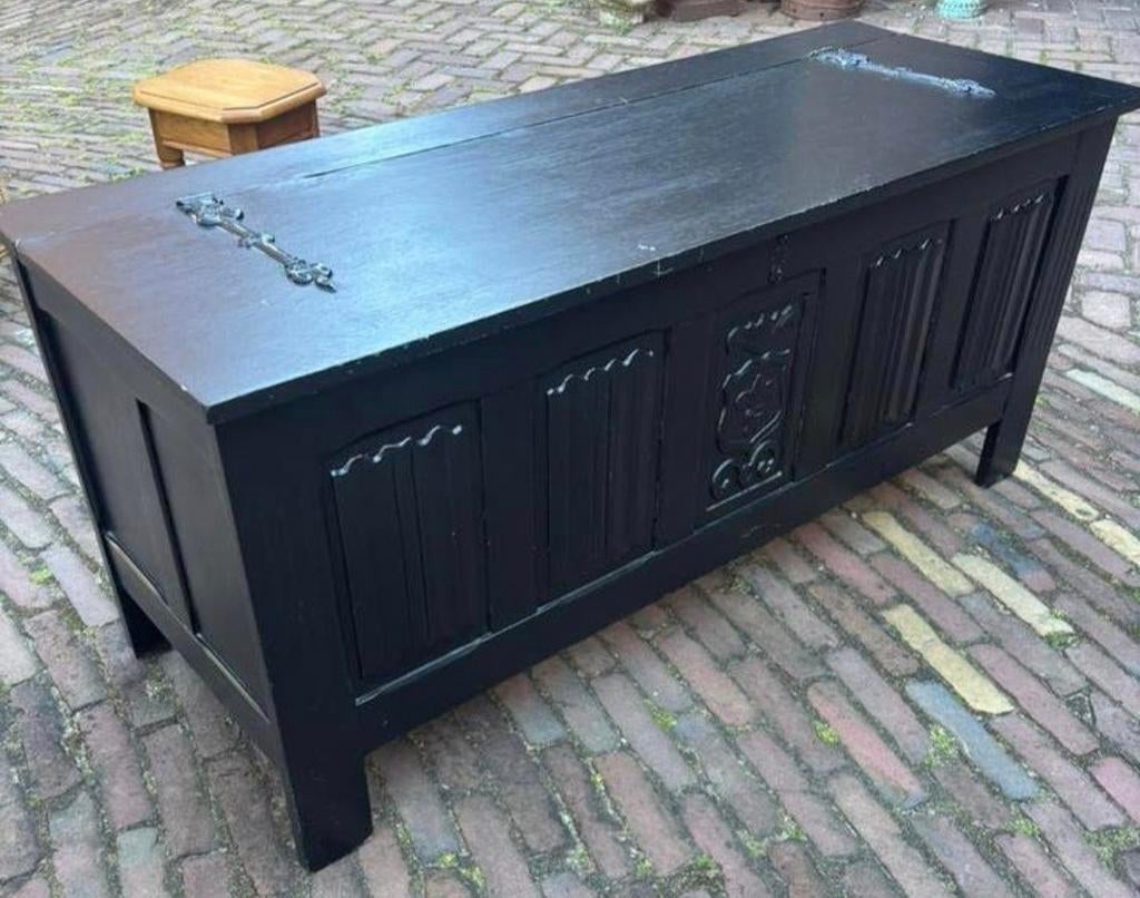 Dekenkist, Ophalen
