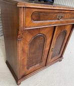 Mooi antiek kastje, Antiek en Kunst, Ophalen