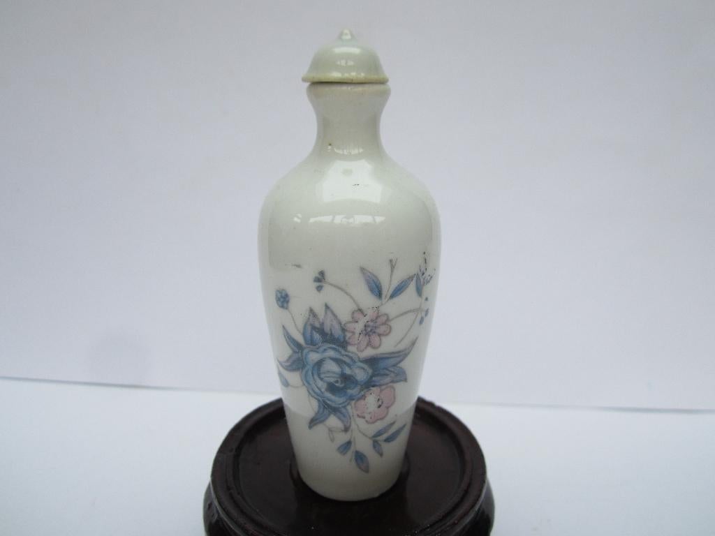 Oud chinees porselein snuifflesje /snuff bottle, Ophalen of Verzenden