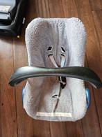 Maxi-Cosi autostoel met Koeka hoes en FamilyFix base, Kinderen en Baby's, Autostoeltjes, Autogordel of Isofix, Gebruikt, 0 t/m 13 kg
